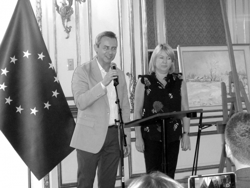 The Auction of Art paintimgs in Polish Consulate General in NYC is open by President, The Children's Smile Foundation Mariusz J. Snarowski and Joanna Mrzyk, June 2018